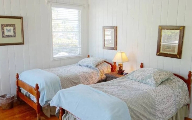 106 30th St 4 Bedroom Home