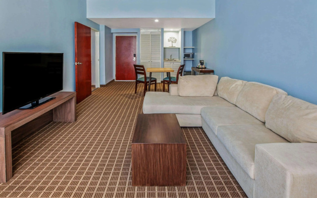 CHN Hotel Monterrey Centro, Trademark by Wyndham