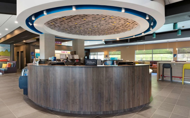 Tru by Hilton Cartersville