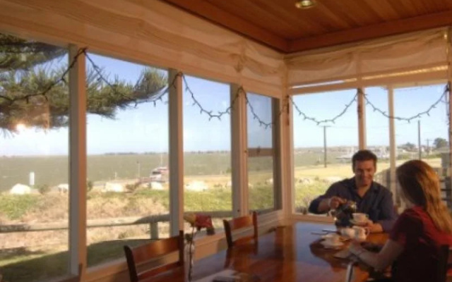 Vue de M Bed & Breakfast