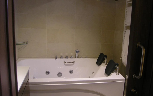 Livadia Hotel Kyperounta