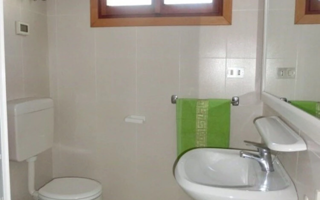 Villa With Garden Parking and AC
