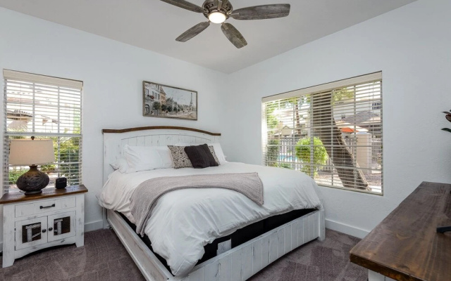 Villa Allison 2 Bedroom Condo by RedAwning