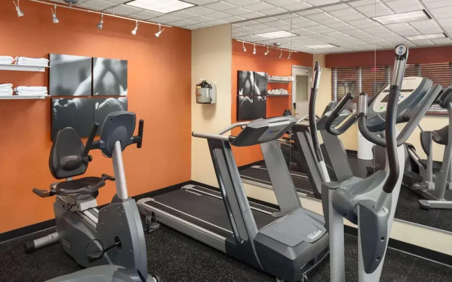 Country Inn & Suites By Carlson, Lima, OH