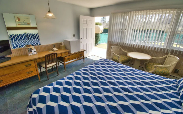 Harborside Motel