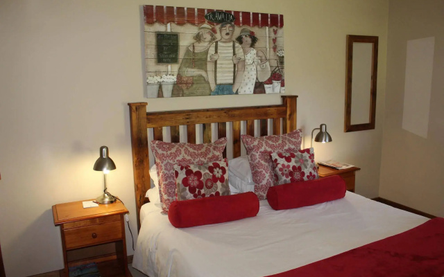 Travalia Guest Farm