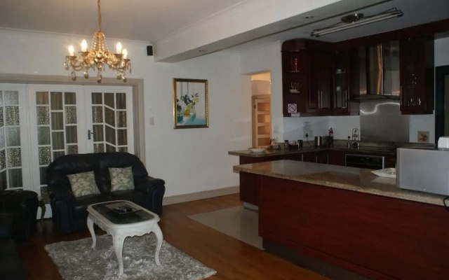Forest Drive Lodge
