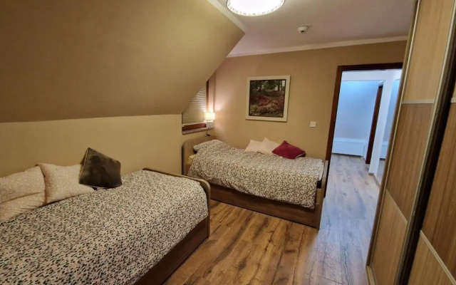 Ski House