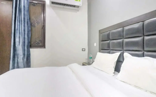 Mahavir Enclave by OYO Rooms