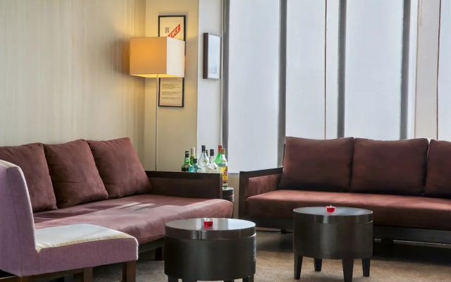Kyriad - Paris La Defense Courbevoie