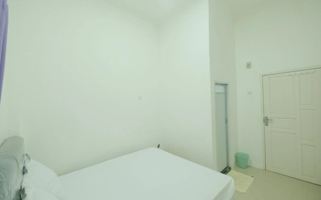Hotel O Penginapan Permata Hijau Syariah Near Bukit Teletubbies