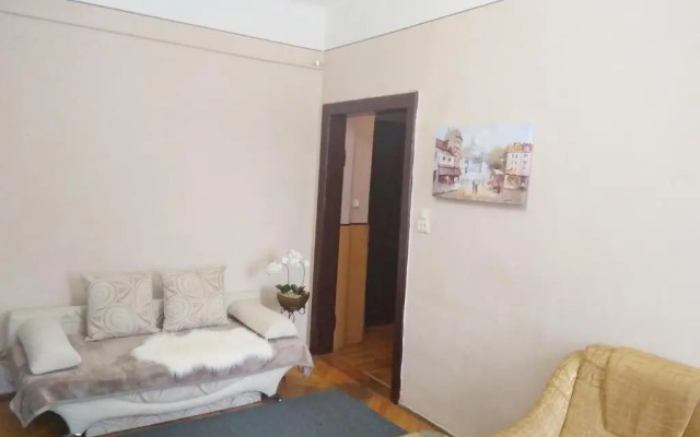 Apartment near the train station
