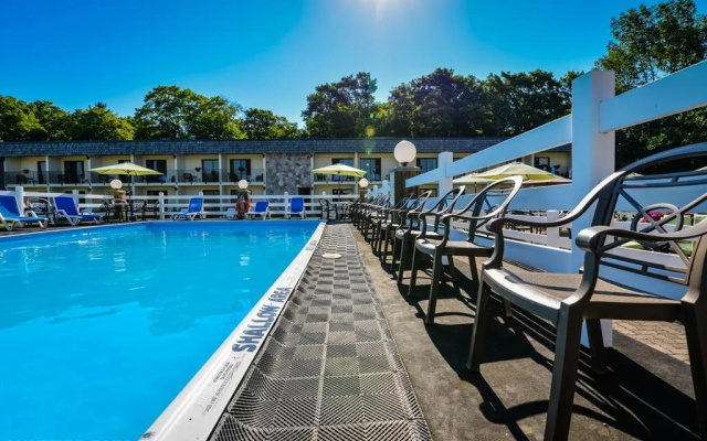 The June Motel Sauble Beach