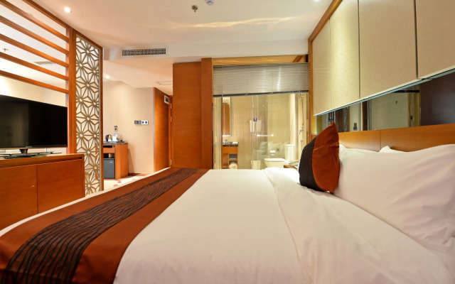 Reethi Rah Hotel