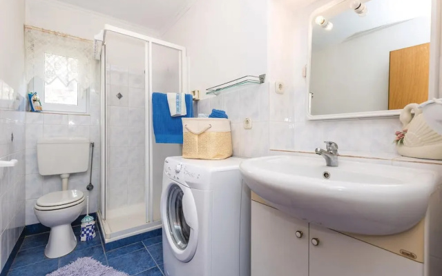Beautiful Home in Kampor With Wifi and 1 Bedrooms
