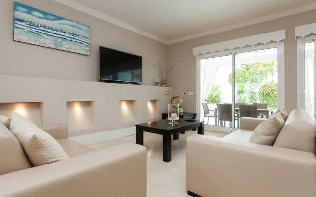Villa 82