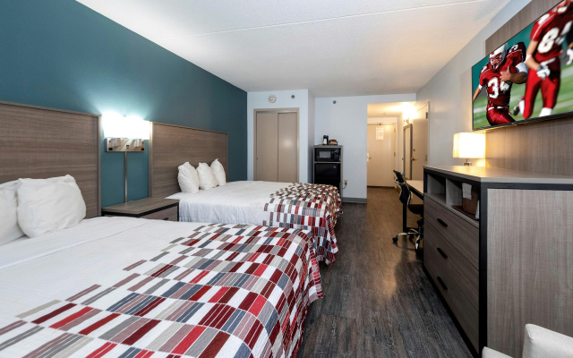 Red Roof Inn & Suites Wilmington - New Castle