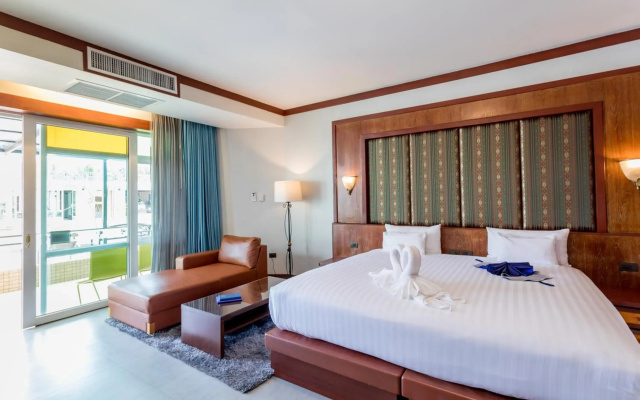 Erawan Phangnga Hotel, Natai Beach