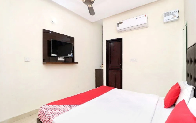 OYO 16975 Hotel Golden View