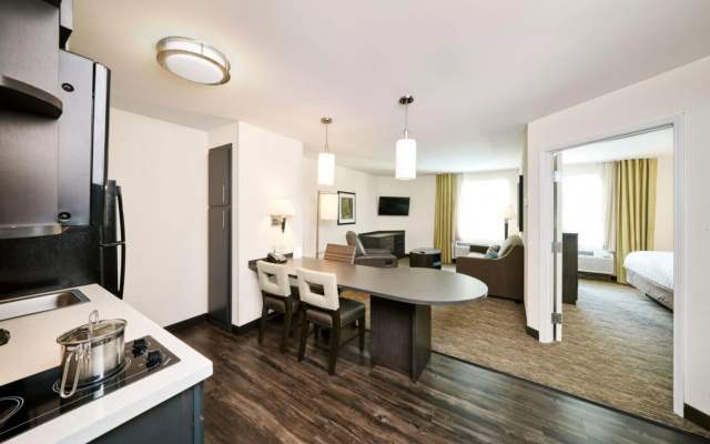 Sonesta Simply Suites Boston Braintree