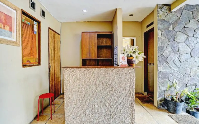 OYO 90293 Guest House Cigadung 9a
