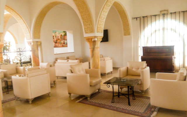 Zodiac Hotel