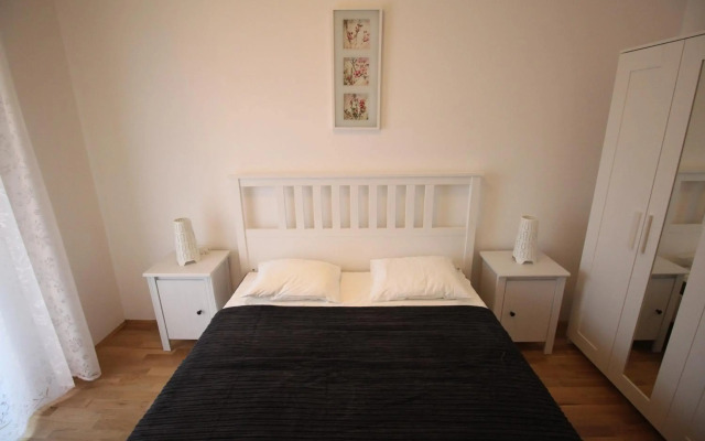 Lux Haus