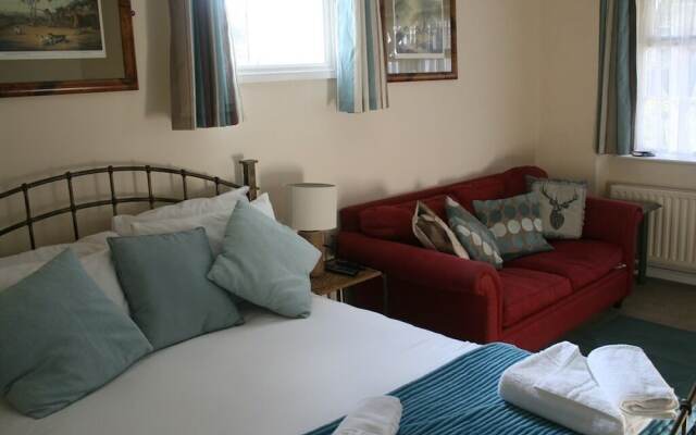 The Ilchester Arms Hotel