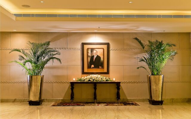 Отель The Lalit Jaipur вид на фасад