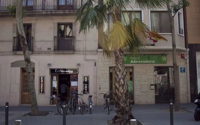 Hostal Bedmates