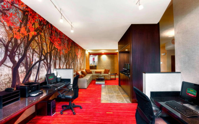Courtyard by Marriott Keene Downtown