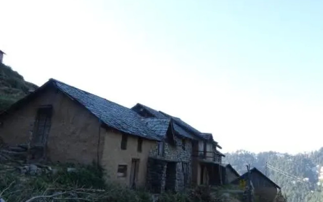 Mud House for travelers