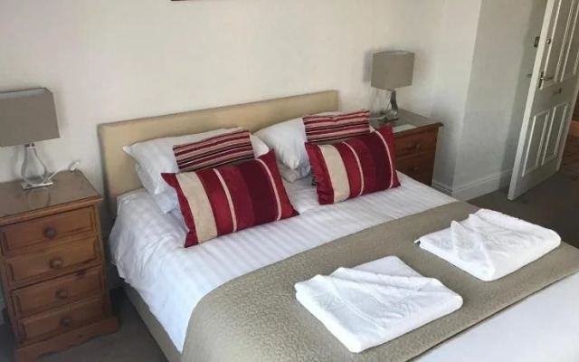 Meadowcroft Guest House