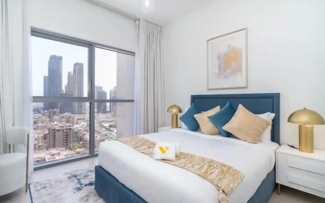 Vogue | Downtown near Dubai Mall | Burj Khalifa