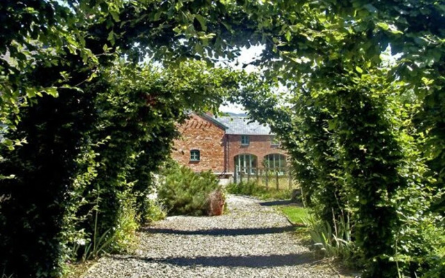 Glan Clwyd Isa - The Coach House