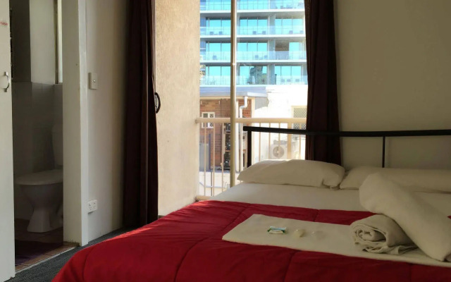 Gold Coast Backpackers - Hostel