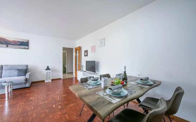 Lido Apartment