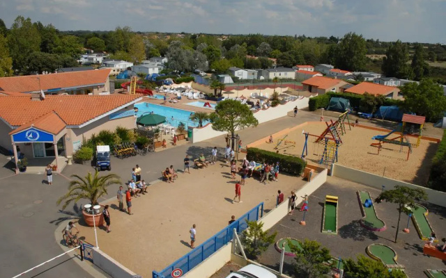 Camping Le Puits Rochais