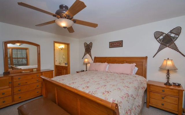 Sparky's Lodge by Taylor Made Deep Creek