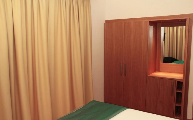 Mouria Pension
