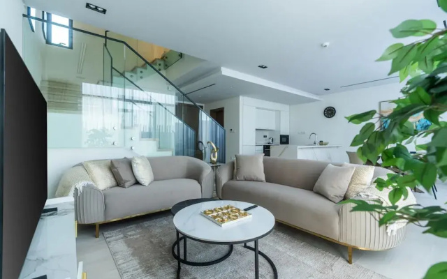 Impressive townhouse in Al Danah Bay