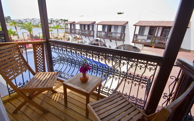 Costa Bitezhan Hotel