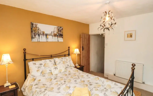 12 Castlegate