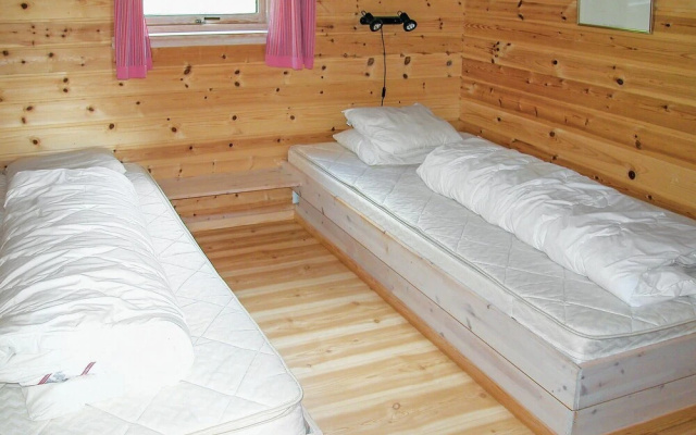 Awesome Home in Øystese With 3 Bedrooms and Sauna