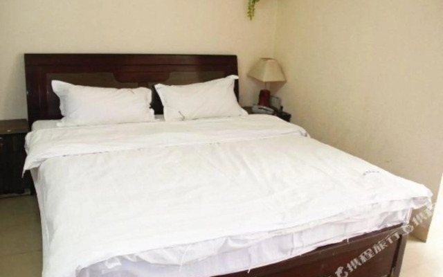 Zhou8 Business Hotel (Zhangzhou Gucheng Branch)