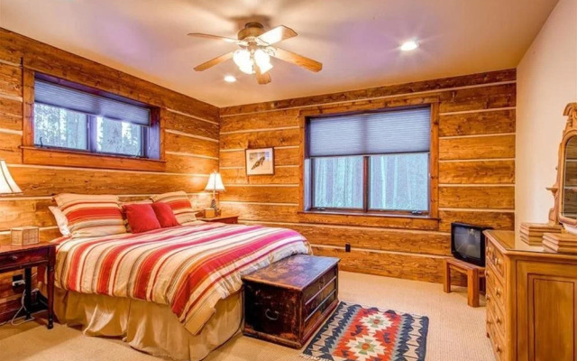 Bear Lodge