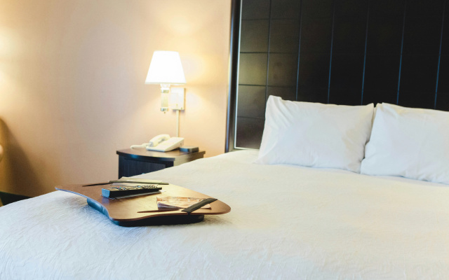 Hampton Inn Bloomington West