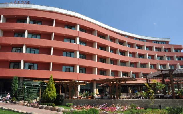 Отель Mena Palace Hotel - Все включено Болгария, Солнечный берег - 2 отзыва об отеле, цены и фото номеров - забронировать отель Mena Palace Hotel - Все включено онлайн вид на фасад