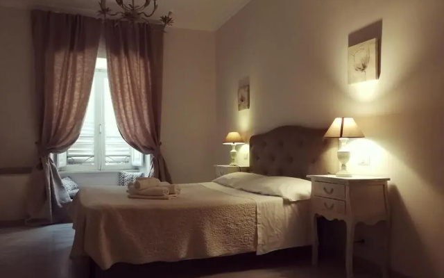 Urbana collection guest house