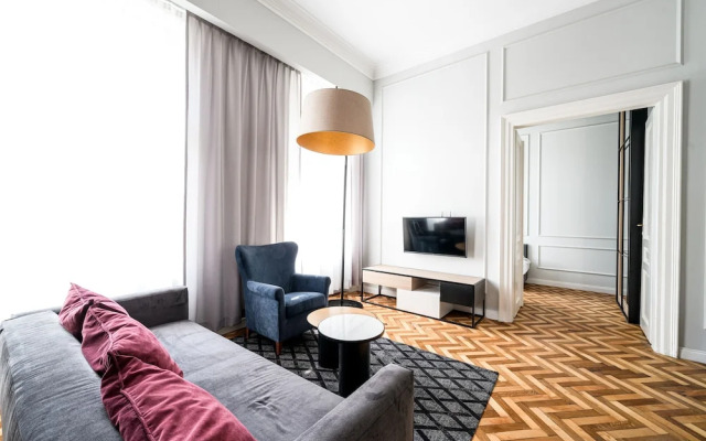 Arts Apartments